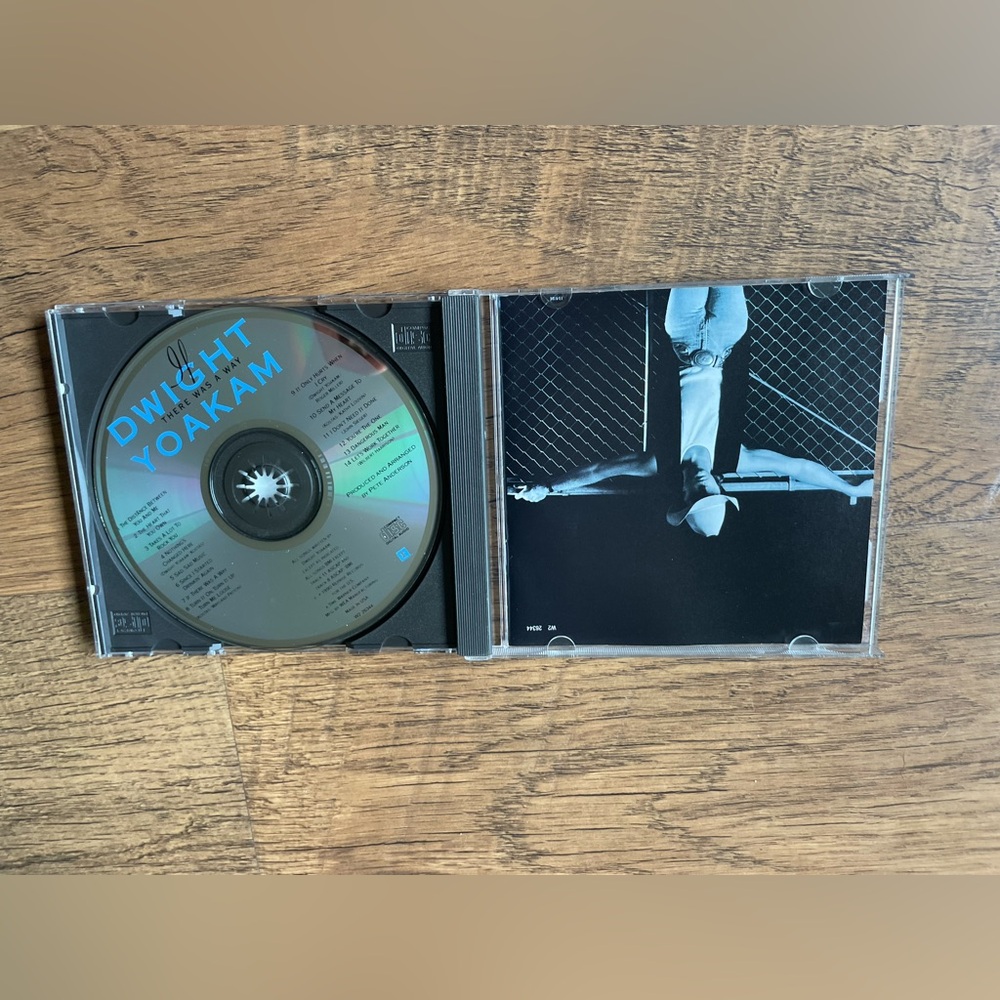 Dwight Yoakam “There Was a Way” CD - Picture 3 of 4